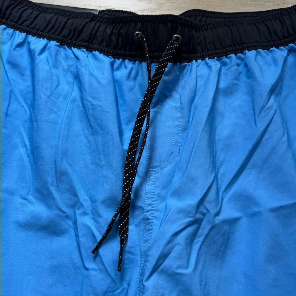 NWT Quicksliver Men’s Blue Board Shorts